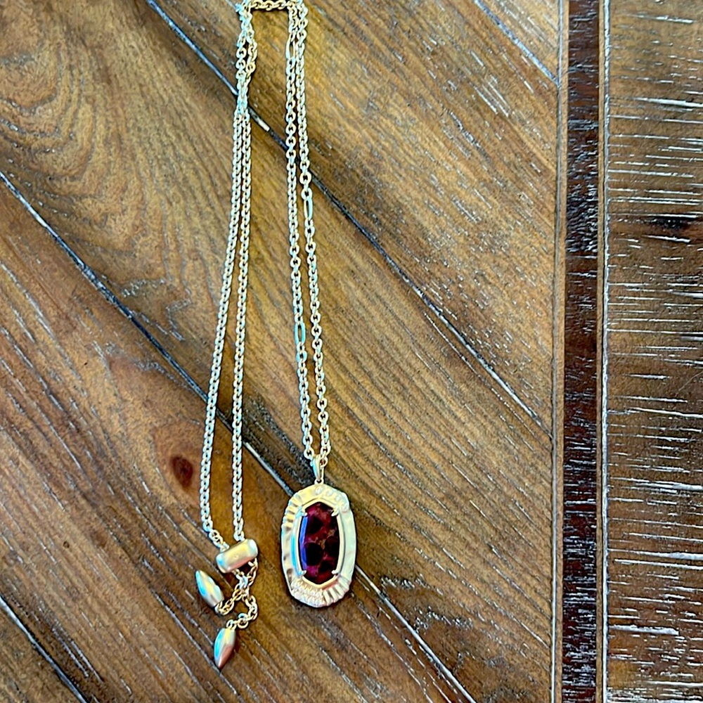 Kendra Scott Anna Long Pendant Necklace In Bronze Veined Maroon Jade / Gold